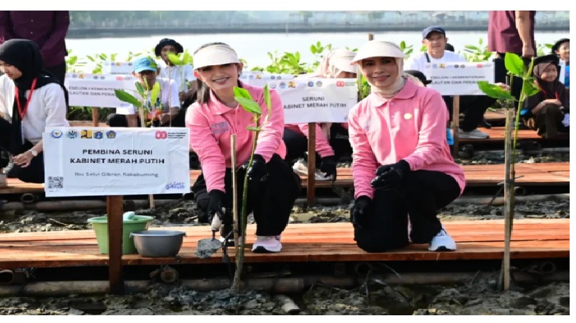 Ibu Selvi Gibran: Kita Harus Jaga Lingkungan & Bebas Sampah