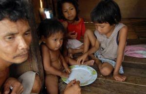 Ilustrasi Kelaparan Tersembunyi Anak Indonesia
