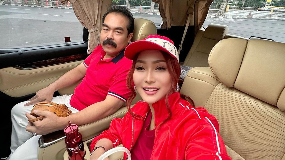 Inul Daratista dan Adam Suseno