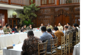 Gibran Dampingi Prabowo Bahas Kebijakan Ekonomi dan Stabilitas Keuangan Nasional