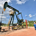 Ilustrasi Sumur Minyak